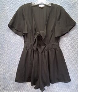 Pink Lily Black Tie Front Cutout Romper Short Sleeve Smocked Waist Small